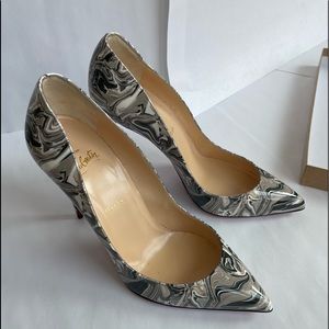Christian Louboutin Gray Taupe White Patent Leather 4” Heel Size 39.5 NWT